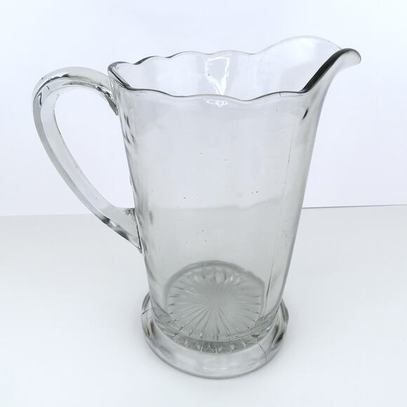 Vtg Indiana Glass Diamond Point Clear Pitcher 52oz Pressed Glass Small Chip - Picture 2 of 13